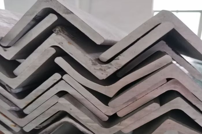Duplex Steel Angles With Superior Corrosion Resistance And High Strength For Marine Structures Manufacturer In India Duplex Steel Angle