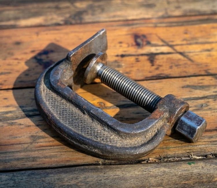 Clamps Manufacturer, Exporter And Supplier | Ss 304, Ss 316 & | Ladhani Metal Corporation Clamps Supplier (2).jpg