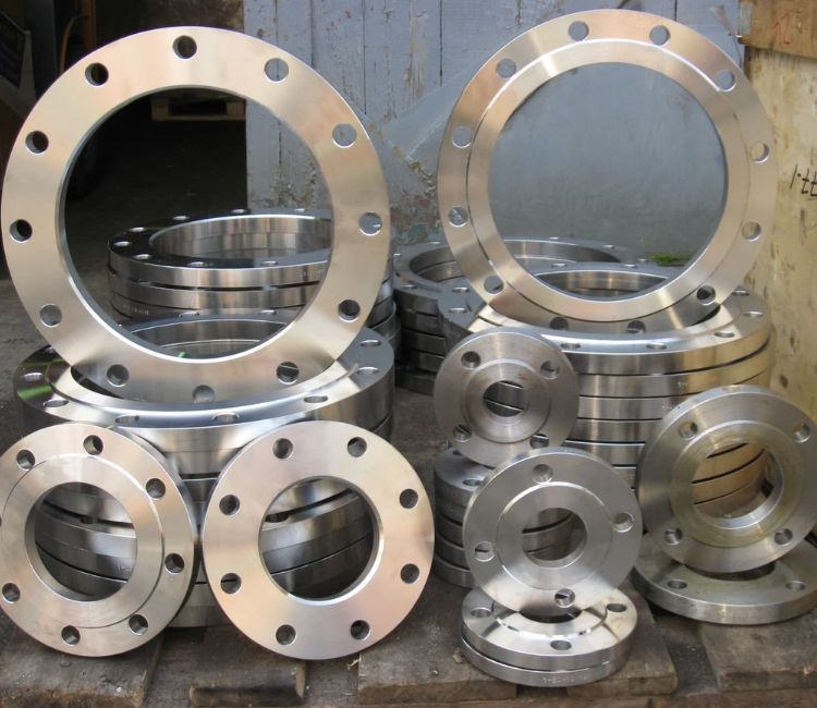 Flanges Manufacturer & Supplier | Stainless Steel, Carbon Steel & Alloy Steel | Venus Pipe Product Flanges Exporter.jpg