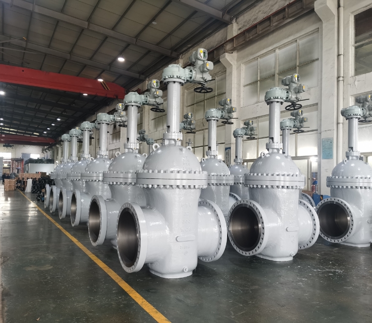 Full Bore Slab Gate Valve Manufacturer & Supplier | Astm A217 Wc9 Grade | Ridhiman Alloys heavy duty slab gate valves pipeline applications manufacturer.jpg