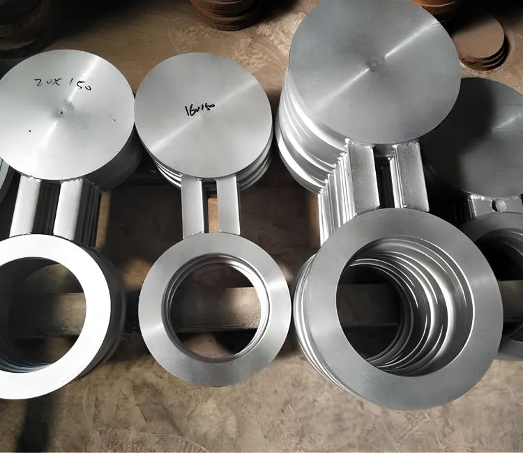 Spectacle Flanges Manufacturer & Supplier | Stainless Steel, Carbon Steel & Alloy Steel | Metalica Forging Inc Spectacle Flanges Manufacturer .jpg