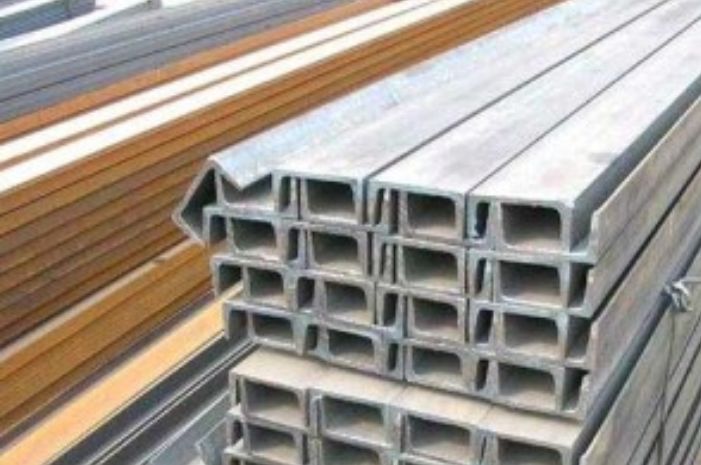 Stainless Steel 304 Channel Manufacturer & Supplier | SS 304 | New Era Pipes & Fittings Stainless Steel 304 Channel Supplier In India
